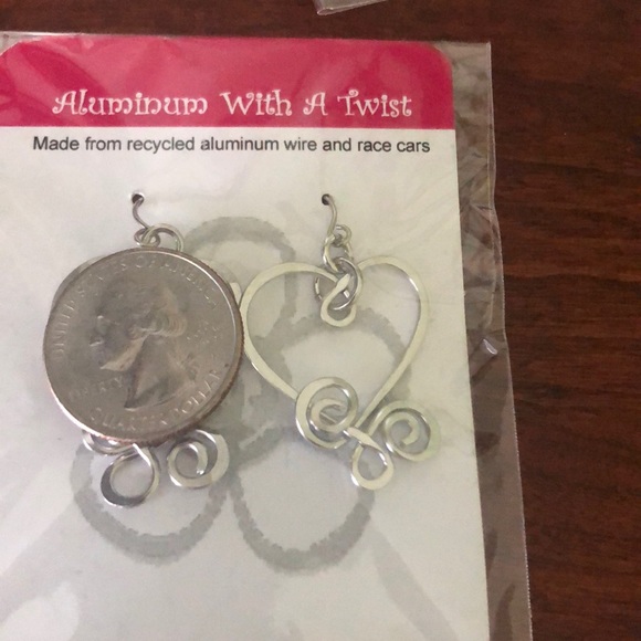 Heart earrings - Picture 2 of 3